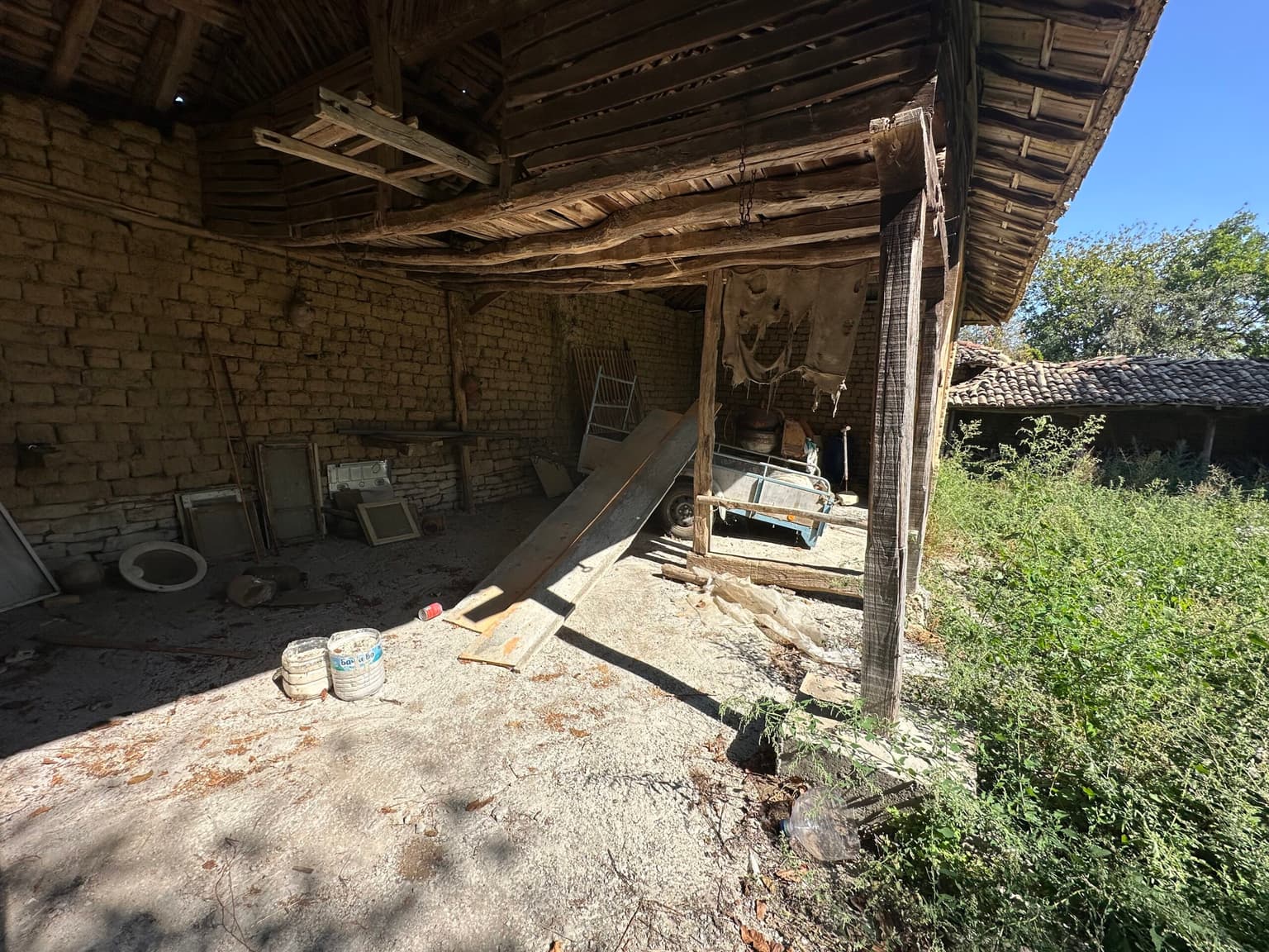 Smalltown Estate (4 Properties) Lomtsi in Lomtsi